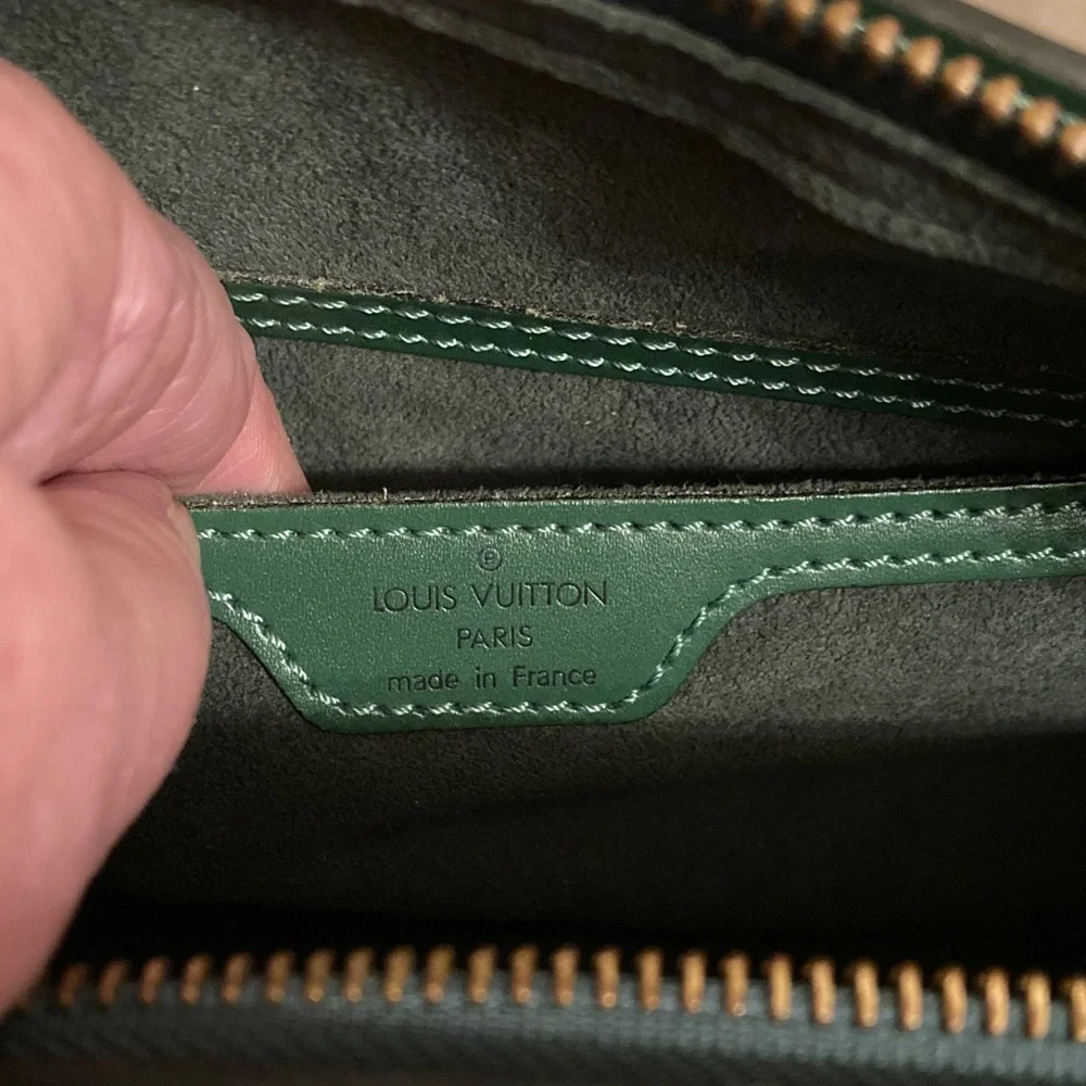 Louis Vuitton Soufflot w/Dust Bag & Elise Wallet Borneo Green Epi Like New!